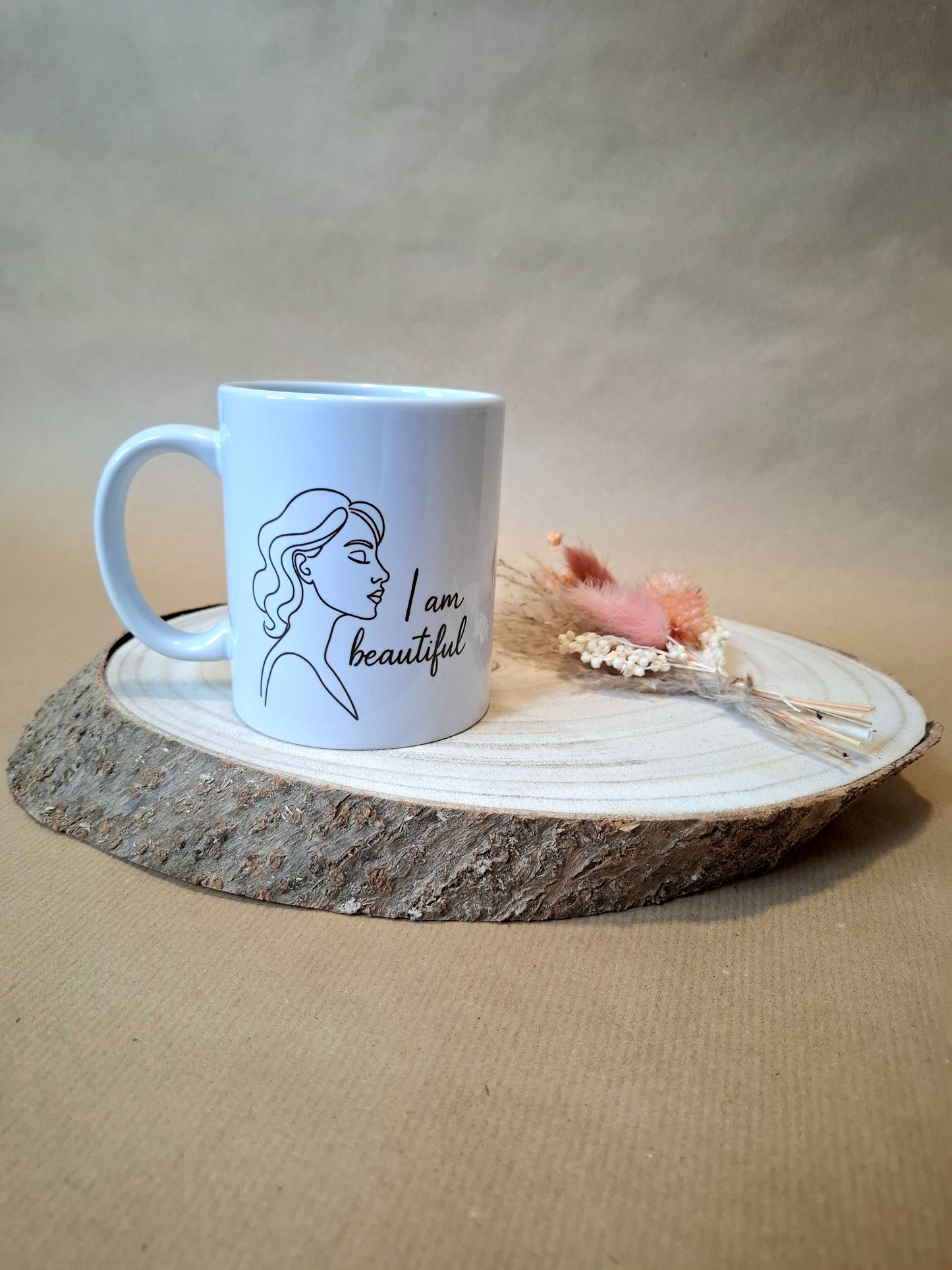 Keramiktasse, 340ml, Silhouette, I am beautiful