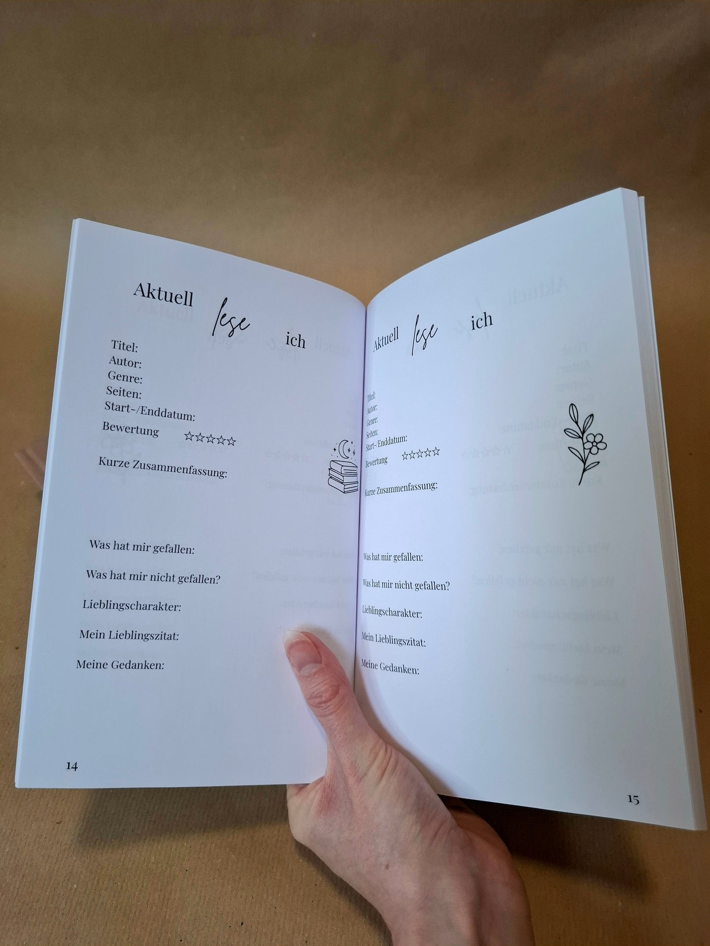 Lesejournal im minimalstischem schwarz/weiß Design